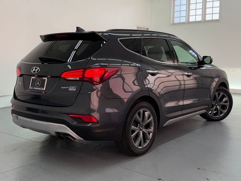 Used 2018 Hyundai Santa Fe Sport FWD image 8