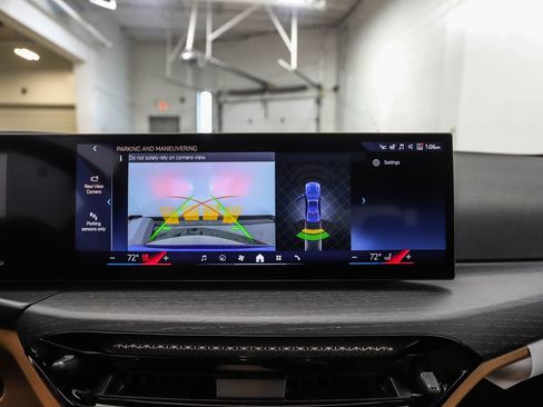 New 2026 BMW 330i xDrive Sedan w/ M Sport Package image 18