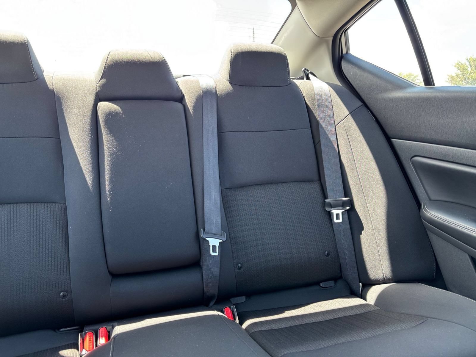 Used 2025 Nissan Altima 2.5 SV FWD image 37