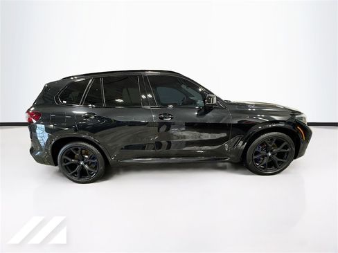 Used 2023 BMW X5 M50i w/ Climate Comfort Package image 4