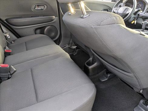 Used 2021 Honda HR-V LX image 18