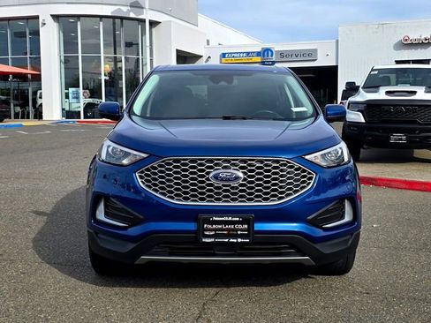 Used 2024 Ford Edge SEL image 2