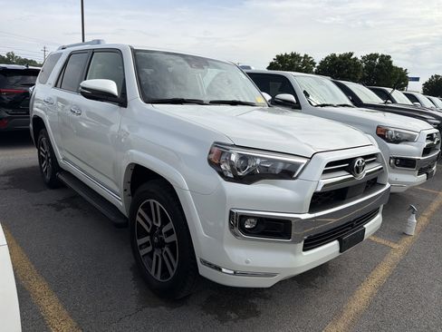 Used 2023 Toyota 4Runner Limited AWD/4WD image 2