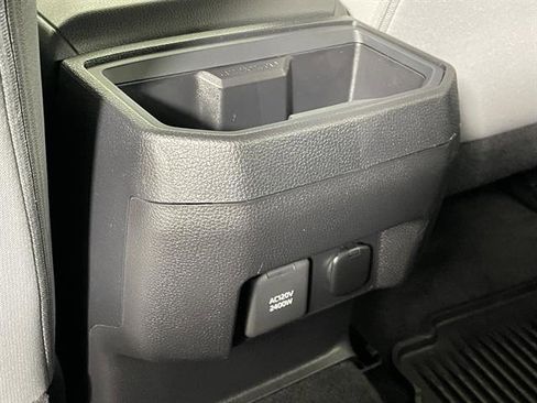 Certified 2025 Toyota Tacoma TRD Sport image 24