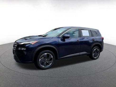 Used 2025 Nissan Rogue SV AWD/4WD image 6