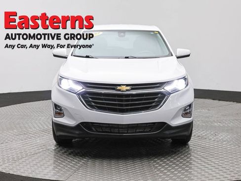 Used 2021 Chevrolet Equinox LT FWD image 2