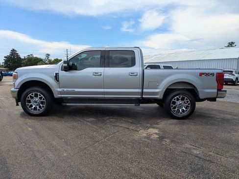 Used 2022 Ford F250 Lariat w/ Lariat Value Package AWD/4WD image 7