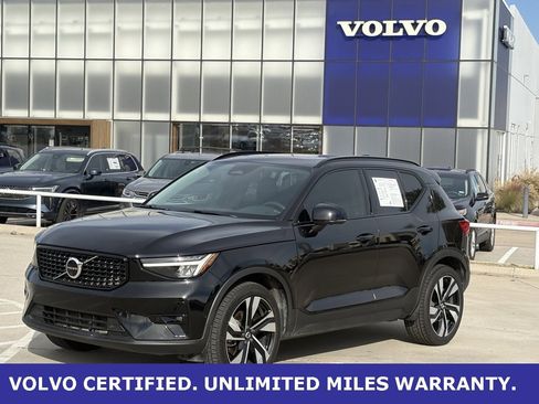 Certified 2023 Volvo XC40 B4 Plus w/ Protection Package Premier image 2