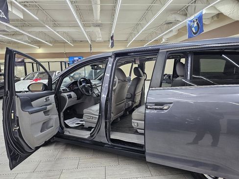 Used 2015 Honda Odyssey EX-L image 16