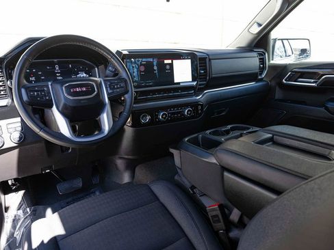 Used 2024 GMC Sierra 1500 Elevation AWD/4WD image 16
