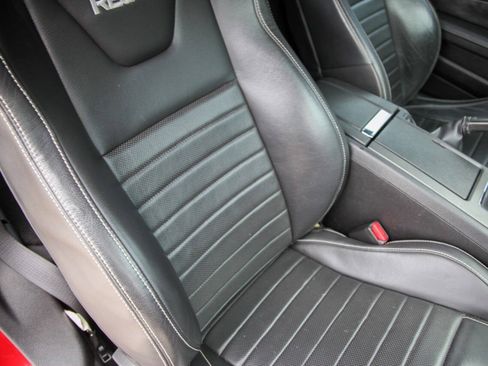 Used 2011 Ford Mustang GT Premium w/ Electronics Pkg RWD image 73