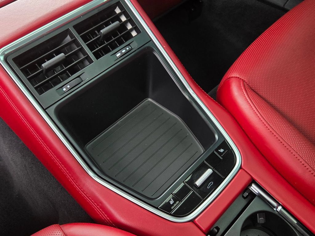 Used 2020 Porsche Panamera 4 AWD/4WD image 17