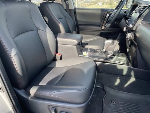 Used 2021 Toyota 4Runner TRD Off-Road Premium image 23