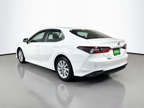 Used 2021 Toyota Camry LE FWD image 7