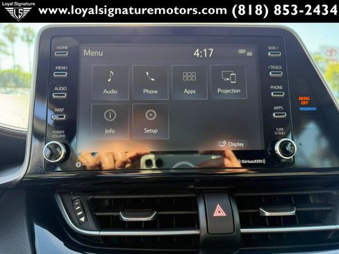 Used 2020 Toyota C-HR LE FWD image 22