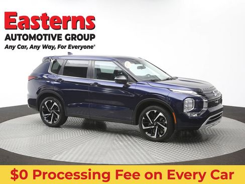 Used 2022 Mitsubishi Outlander SE AWD/4WD image 37