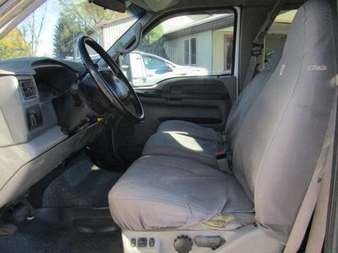Used 2001 Ford F250 XL image 7