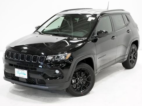 New 2026 Jeep Compass Latitude AWD/4WD image 2