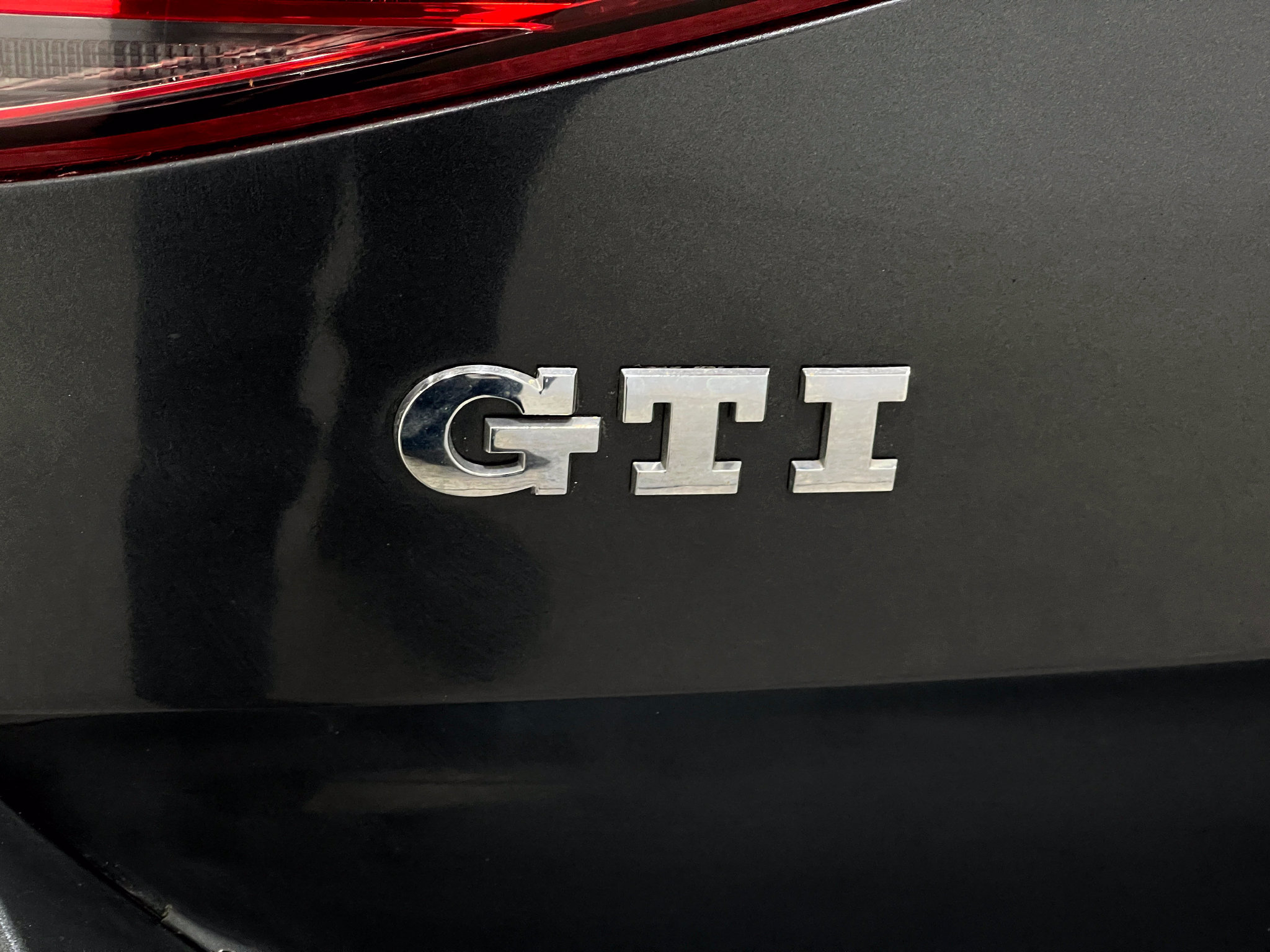 Used 2015 Volkswagen GTI SE w/ Lighting Package (SEL) FWD image 37