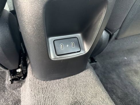 Certified 2025 Hyundai Elantra Sport image 56