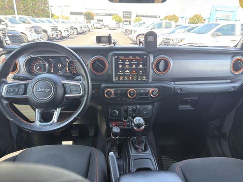 Used 2023 Jeep Gladiator Mojave AWD/4WD image 29
