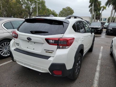 Used 2021 Subaru Crosstrek 2.5i Sport w/ Moonroof Package image 6
