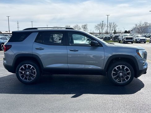 New 2026 GMC Terrain Elevation w/ Elevation Premium Package AWD/4WD image 10