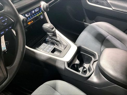 Used 2020 Toyota RAV4 LE AWD/4WD image 22
