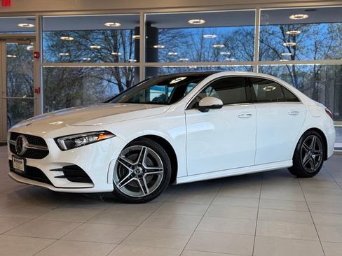 Used 2019 Mercedes-Benz A 220 4MATIC image 1