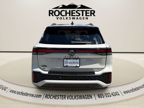 Used 2026 Volkswagen Tiguan SE R-Line AWD/4WD image 5