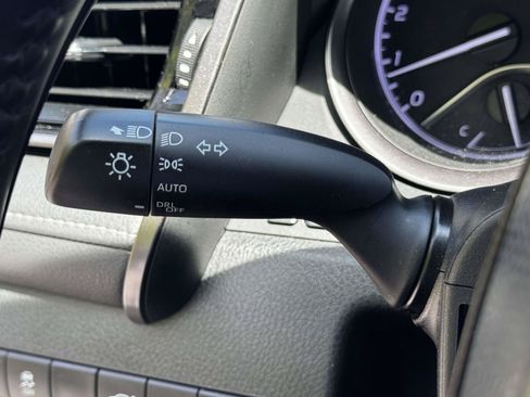 Used 2023 Toyota Camry SE AWD/4WD image 23