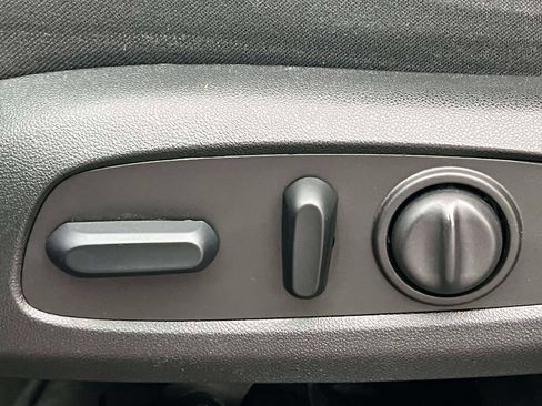 Used 2023 GMC Acadia SLE w/ Driver Convenience Package AWD/4WD image 19
