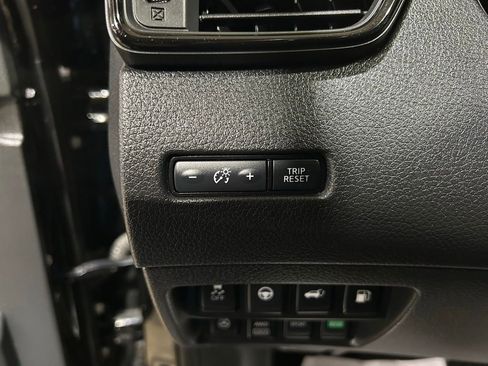 Used 2019 Nissan Rogue SL AWD/4WD image 22