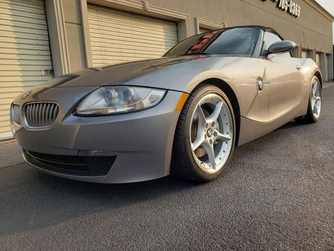 Used 2008 BMW Z4 3.0si image 53