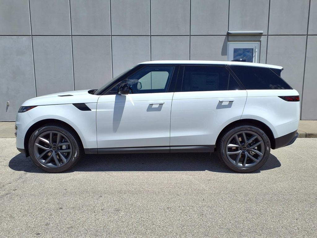 New 2026 Land Rover Range Rover Sport SE AWD/4WD image 3