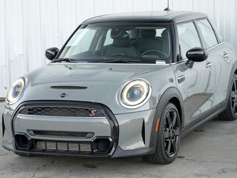 Used 2023 MINI Cooper S image 44