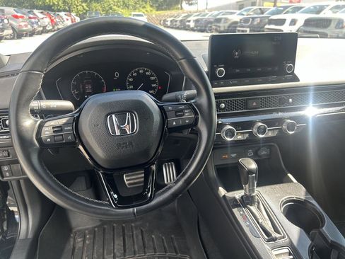 Used 2022 Honda Civic Sport image 14