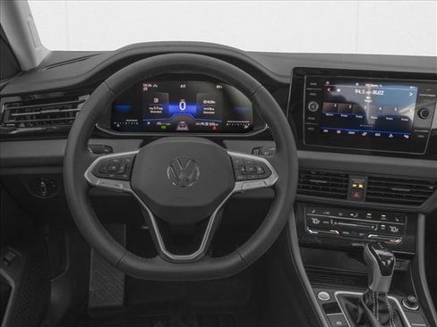 New 2026 Volkswagen Jetta SE FWD image 4