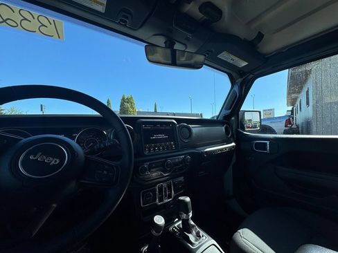 Used 2023 Jeep Wrangler Unlimited Sport AWD/4WD image 30