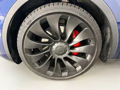 Used 2022 Tesla Model Y Performance AWD/4WD image 35