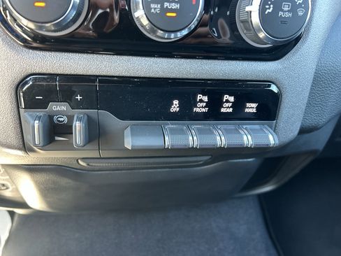 Used 2025 RAM 1500 Tradesman image 29