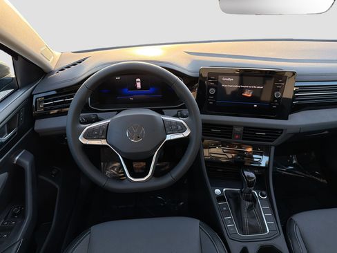 New 2026 Volkswagen Jetta SE image 16