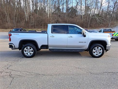 Used 2020 Chevrolet Silverado 2500 LTZ w/ Technology Package image 6