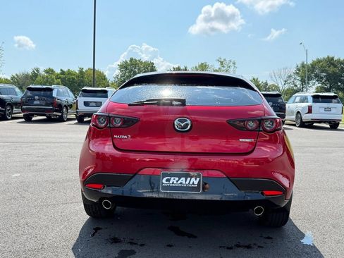 Used 2019 MAZDA MAZDA3 Hatchback FWD image 6