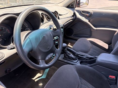 Used 2001 Pontiac Grand Am SE FWD image 16