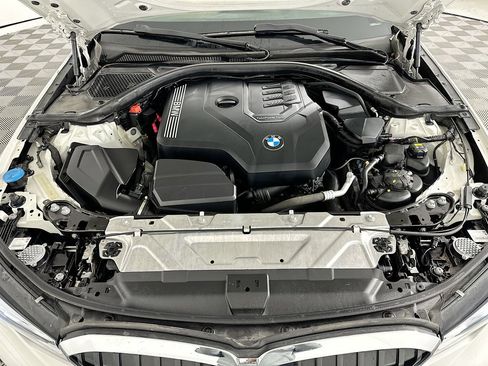 Used 2022 BMW 330i Sedan w/ M Sport Package image 31