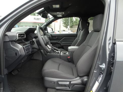 New 2026 Toyota 4Runner SR5 image 10