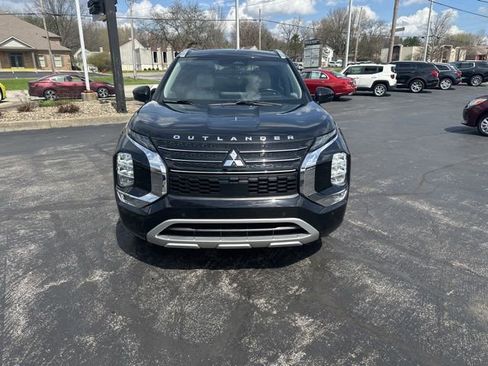 Used 2022 Mitsubishi Outlander SEL image 2