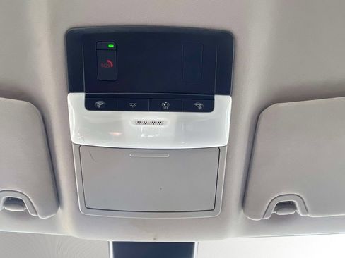 Used 2025 Nissan Altima 2.5 SV FWD image 31