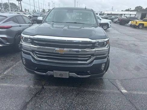 Used 2018 Chevrolet Silverado 1500 High Country AWD/4WD image 7